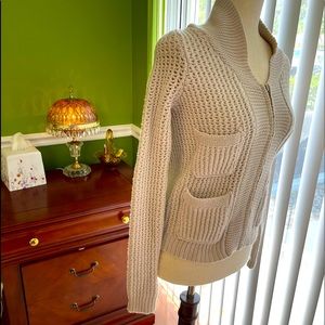 Gorgeous Wallace by Madewell zip up sweater with pockets in excellent condition!